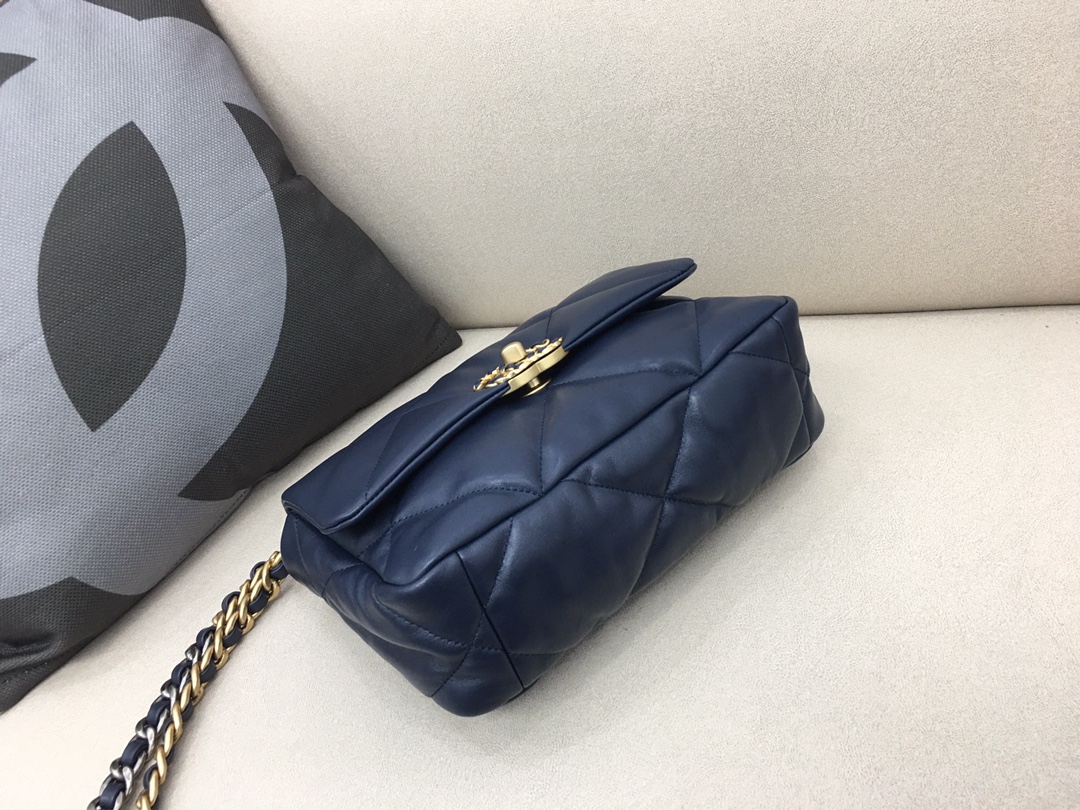 Lambskin 19 Handbag Flap Bag AS1160 Dark Blue